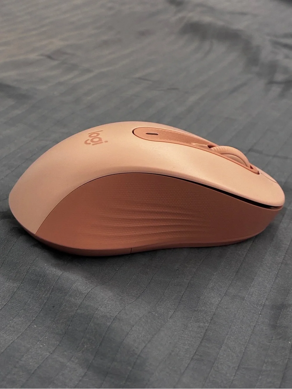 Logitech M650 Wireless USB/Bluetooth Mouse